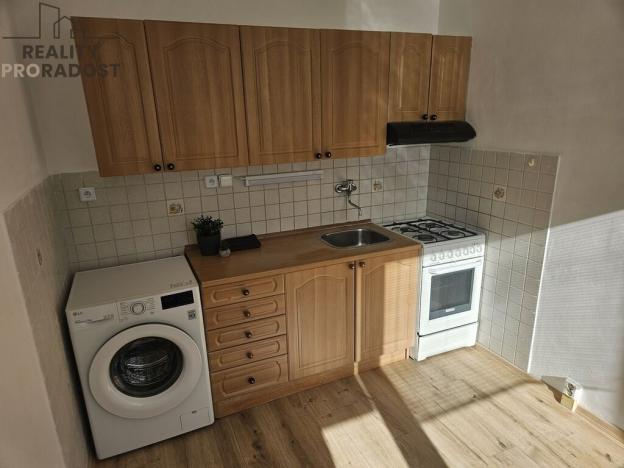 Prodej bytu 3+1, Teplice, Hlávkova, 55 m2