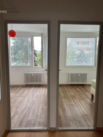 Prodej bytu 3+1, Teplice, Hlávkova, 55 m2