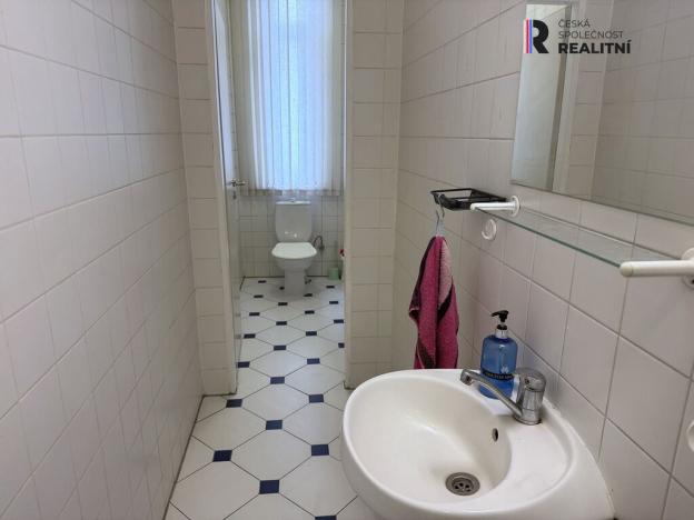 Pronájem kanceláře, Karlovy Vary, Moskevská, 25 m2