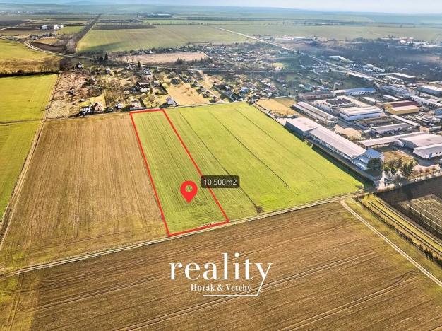 Prodej komerčního pozemku, Znojmo, 10500 m2