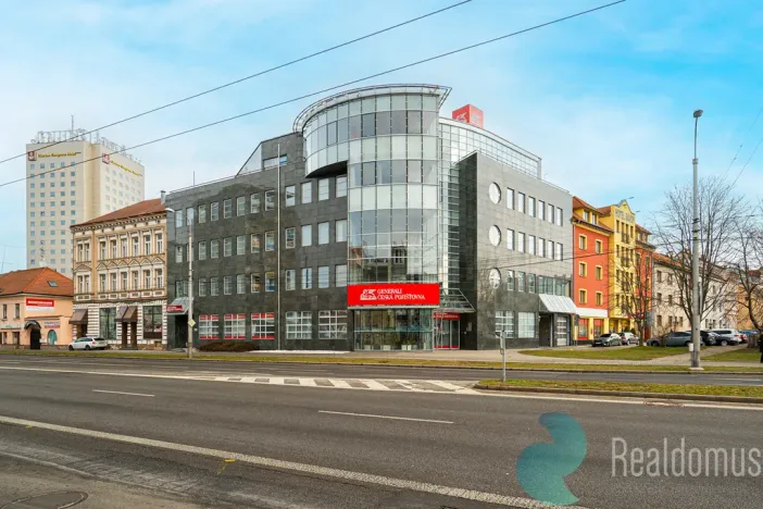 Pronájem kanceláře, České Budějovice, Pražská tř., 178 m2