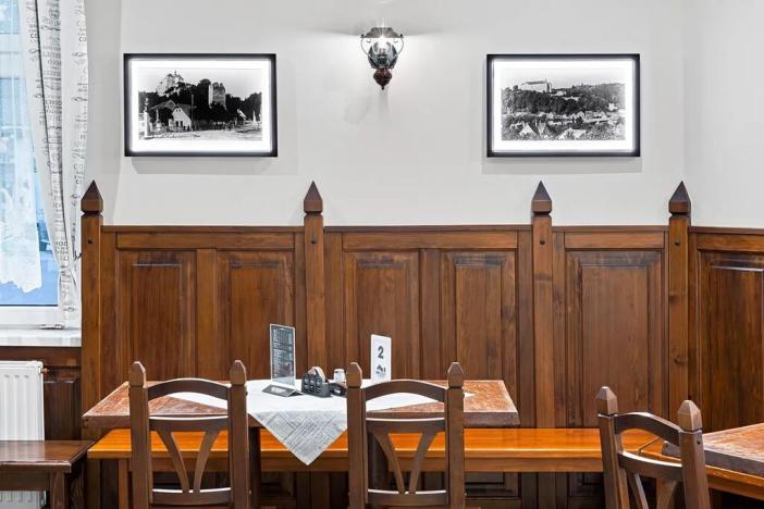 Prodej restaurace, Český Šternberk, 480 m2