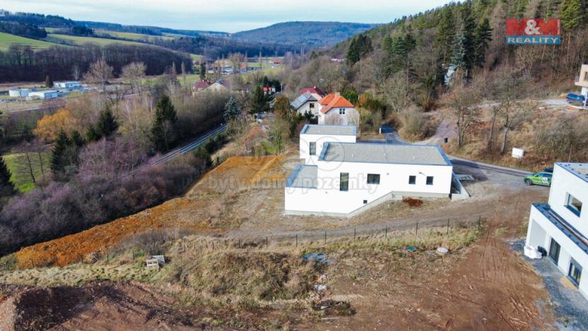 Prodej rodinného domu, Jince, 240 m2