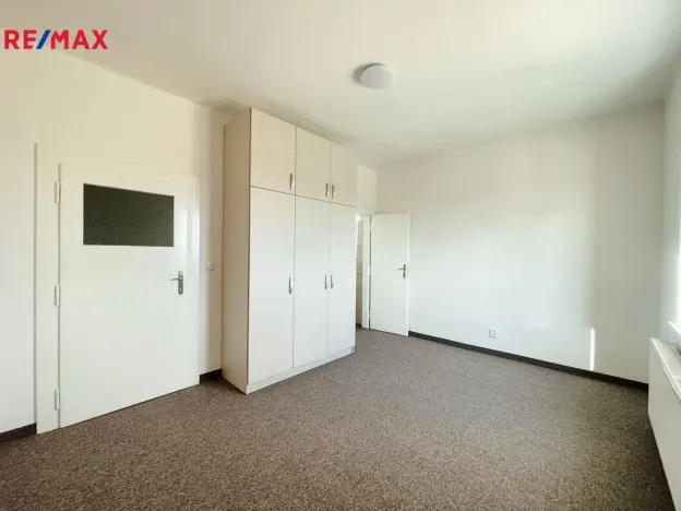 Pronájem kanceláře, Lety, 100 m2