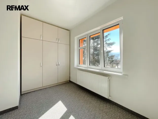 Pronájem kanceláře, Lety, 100 m2