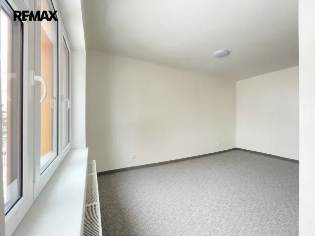 Pronájem kanceláře, Lety, 100 m2