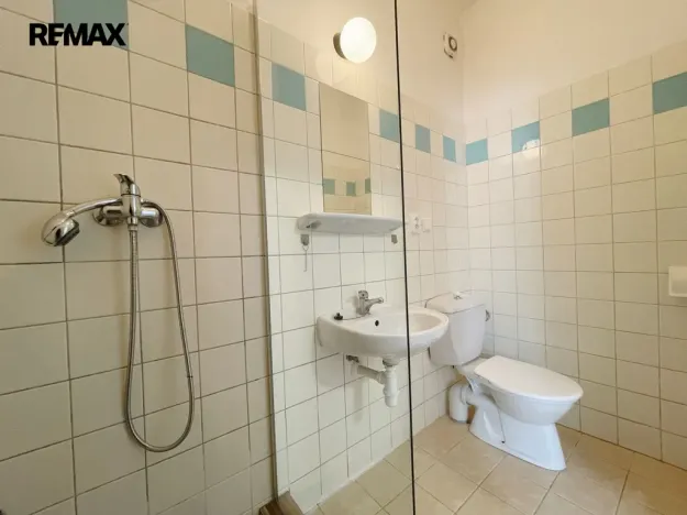 Pronájem kanceláře, Lety, 100 m2