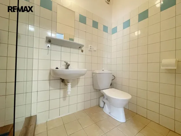 Pronájem kanceláře, Lety, 100 m2
