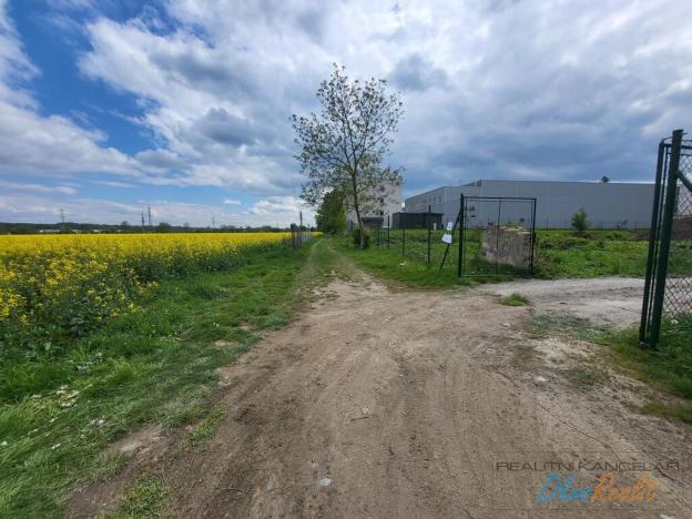 Prodej komerčního pozemku, Brno - Komárov, Hněvkovského, 5568 m2