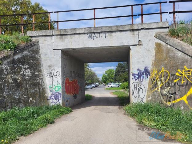 Prodej komerčního pozemku, Brno - Komárov, Hněvkovského, 5568 m2