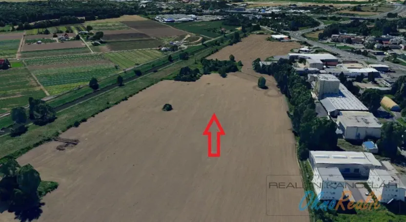 Prodej komerčního pozemku, Brno - Komárov, Hněvkovského, 2784 m2