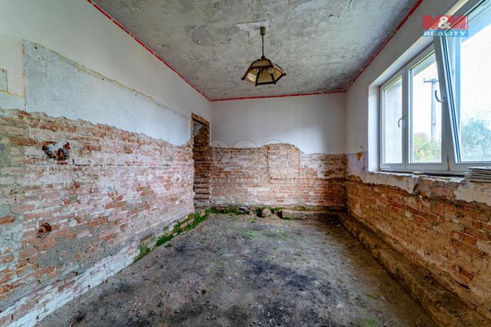 Prodej rodinného domu, Plesná, 5. května, 199 m2