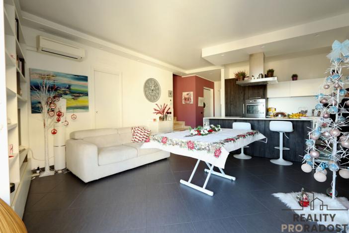 Prodej bytu 3+kk, Pescara, Provincie Pescara, Itálie, 111 m2