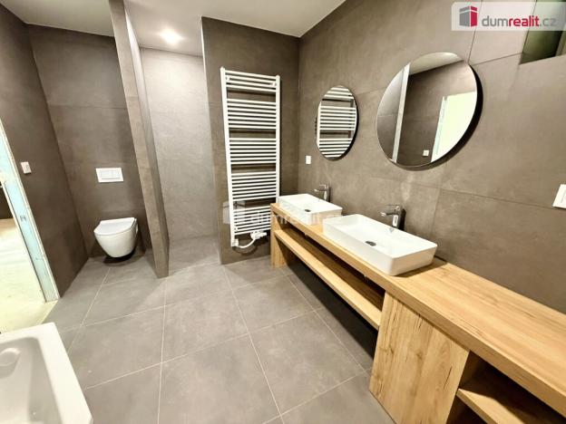 Prodej rodinného domu, Tečovice, 250 m2