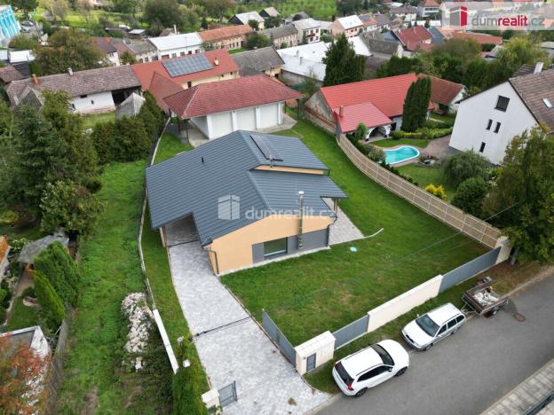 Prodej rodinného domu, Tečovice, 250 m2