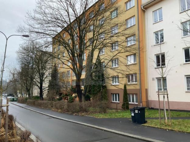 Pronájem bytu 2+1, Karlovy Vary, Charkovská, 63 m2