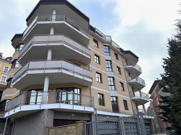 Prodej bytu 4+kk, Karlovy Vary, Tylova, 212 m2