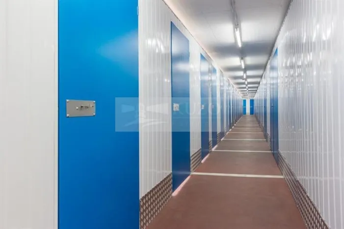 Pronájem skladu, Praha - Vysočany, Pešlova, 2 m2