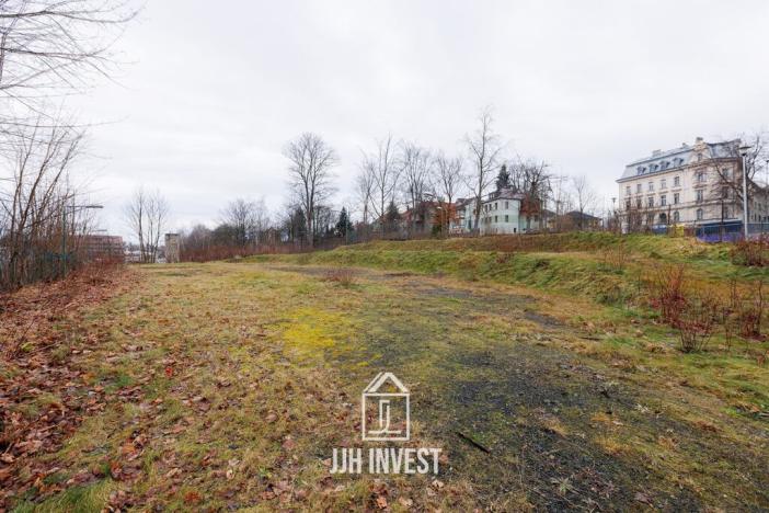 Pronájem komerčního pozemku, Liberec, Zeyerova, 3942 m2