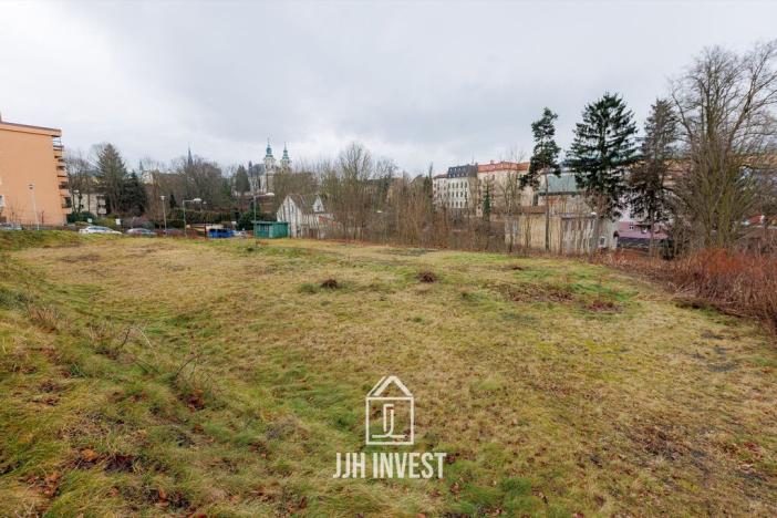 Pronájem komerčního pozemku, Liberec, Zeyerova, 3942 m2