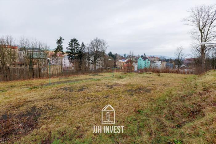 Pronájem komerčního pozemku, Liberec, Zeyerova, 3942 m2