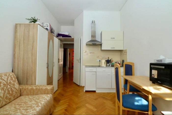 Pronájem bytu 2+kk, Praha - Žižkov, Orebitská, 46 m2