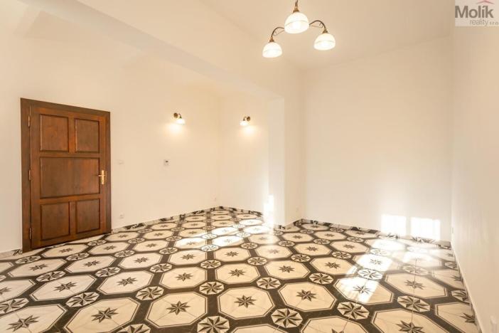 Prodej vícegeneračního domu, Žatec, Oblouková, 326 m2