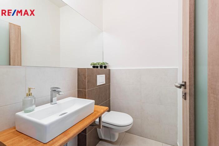 Prodej rodinného domu, Černošice, Měsíční, 323 m2