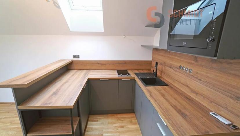 Prodej bytu 1+kk, Valtice, P. Bezruče, 69 m2