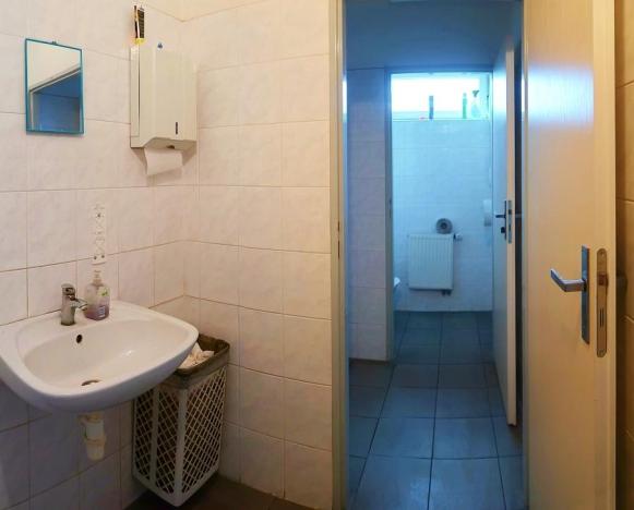 Pronájem kanceláře, Kozomín, 195 m2