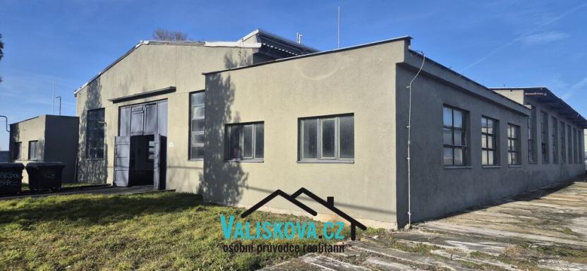 Pronájem výrobních prostor, Kojetín, 1200 m2