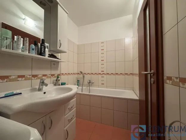 Pronájem bytu 1+1, Tanvald, Radniční, 56 m2