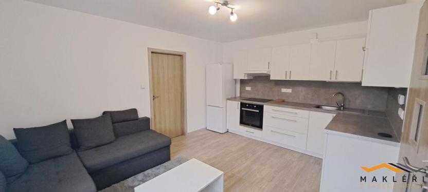 Pronájem bytu 2+kk, Jihlava, Wolkerova, 36 m2