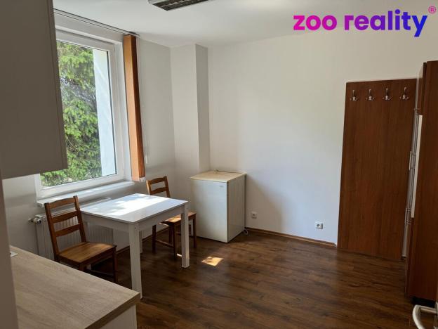 Pronájem ubytování, Louny, Postoloprtská, 269 m2