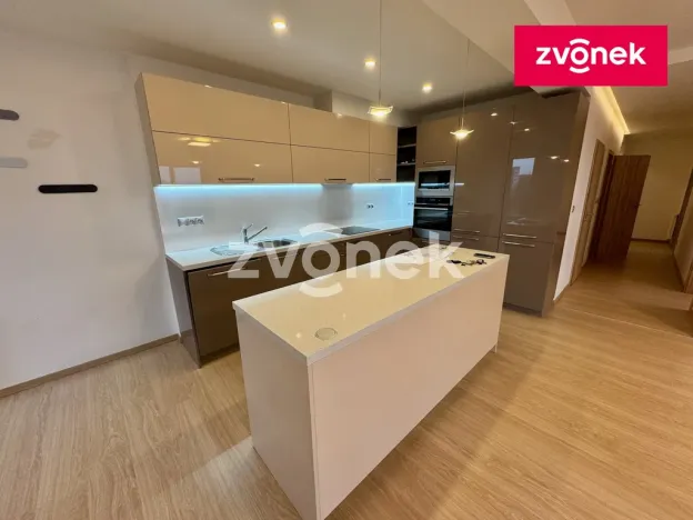Pronájem bytu 3+kk, Zlín, Podlesí I, 92 m2