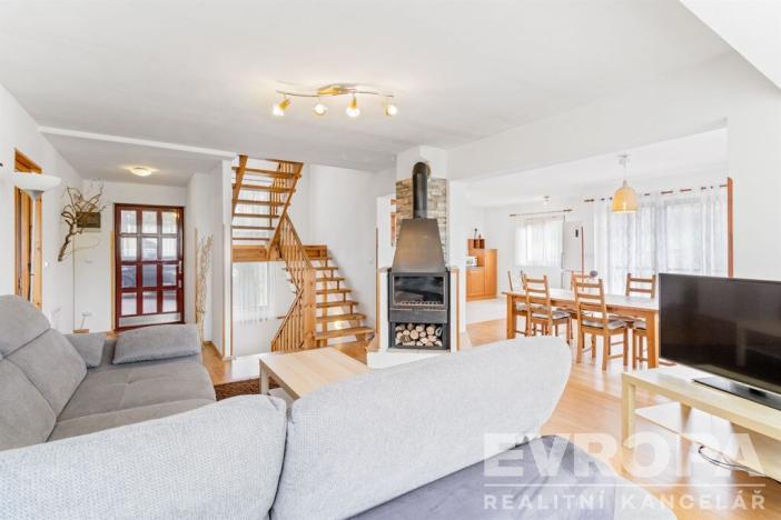 Prodej rodinného domu, Ústí nad Labem - Hostovice, Hostovická, 250 m2