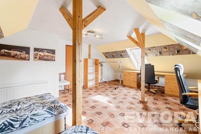 Prodej rodinného domu, Ústí nad Labem - Hostovice, Hostovická, 250 m2