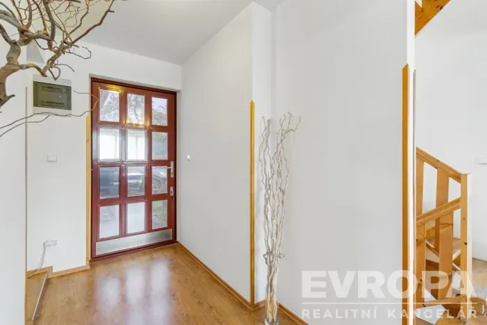 Prodej rodinného domu, Ústí nad Labem - Hostovice, Hostovická, 250 m2