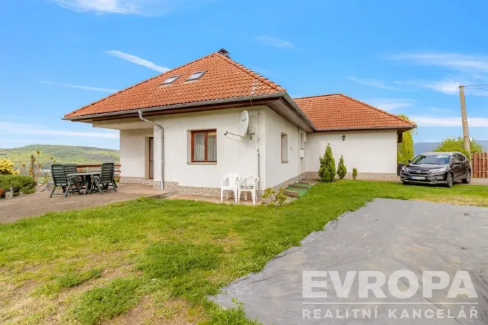 Prodej rodinného domu, Ústí nad Labem - Hostovice, Hostovická, 300 m2