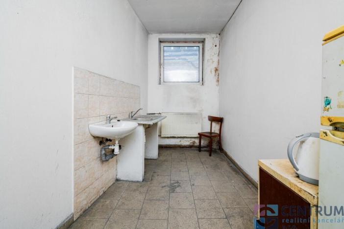 Prodej výrobních prostor, Smržovka, Rooseweltova, 492 m2