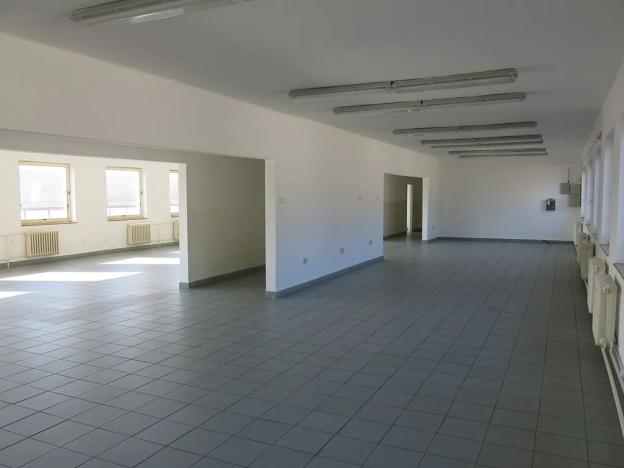 Pronájem skladu, Písek, K Lipám, 974 m2