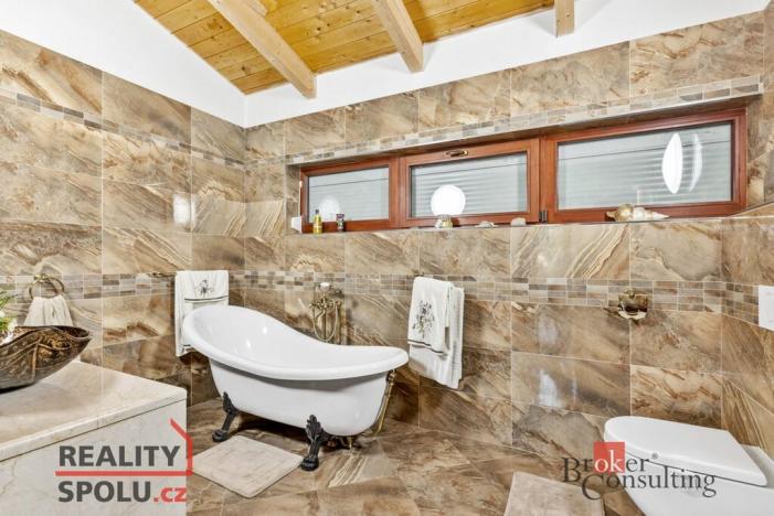 Prodej rodinného domu, Nosálov, 285 m2