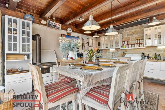 Prodej rodinného domu, Nosálov, 285 m2