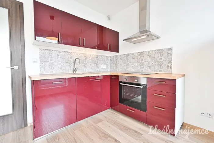 Pronájem bytu 2+kk, Brno, Spolková, 52 m2