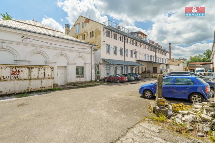 Prodej výrobních prostor, Karlovy Vary - Rybáře, Sokolovská, 2100 m2