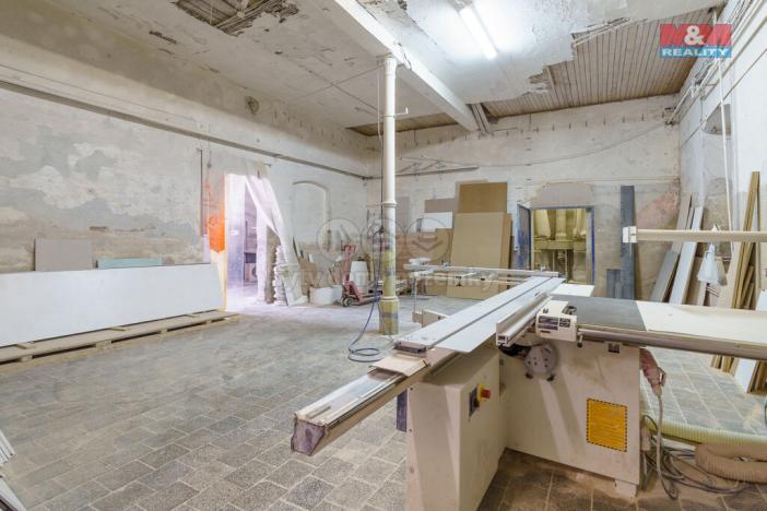 Prodej kanceláře, Karlovy Vary - Rybáře, Sokolovská, 2100 m2