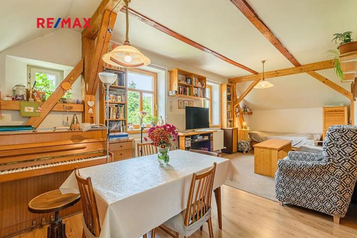 Prodej rodinného domu, Planá, 300 m2