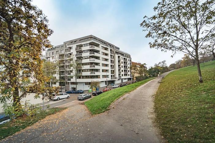 Prodej bytu 2+kk, Praha - Žižkov, Kališnická, 80 m2