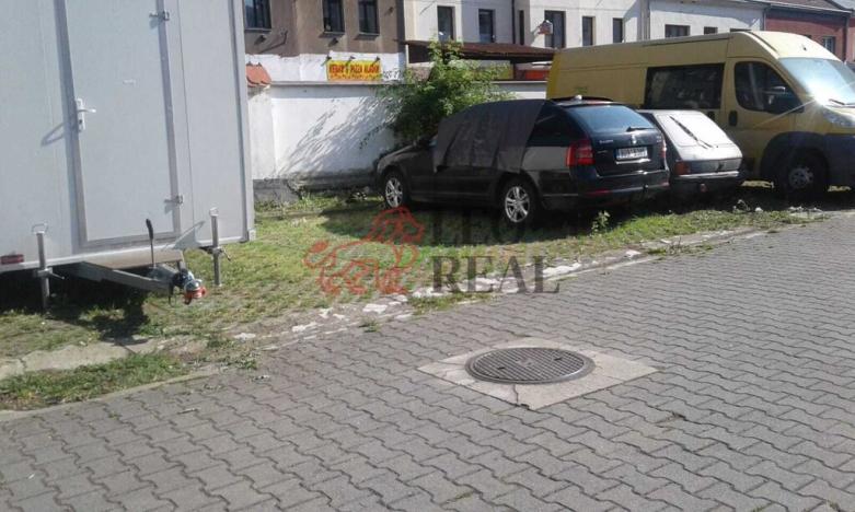 Prodej komerčního pozemku, Ústí nad Labem - Krásné Březno, Drážďanská, 850 m2