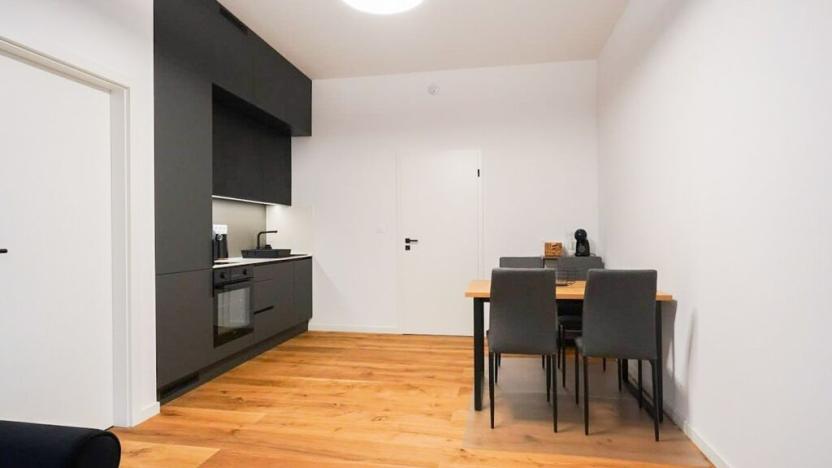 Pronájem bytu 2+kk, Praha - Nusle, Lounských, 38 m2